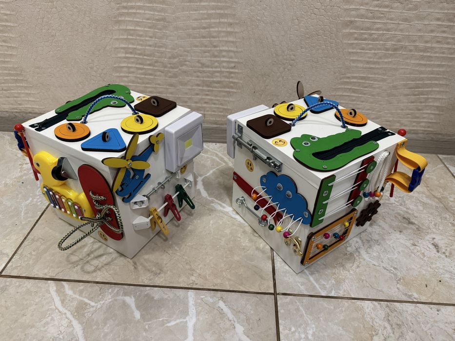 Музичний бізікуб з КСИЛОФОНОМ ТА СВІТЛОМ, новий