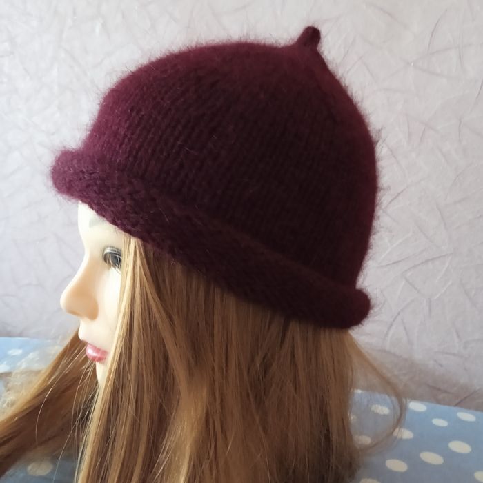 Шапочка біні  із ангори з додаванням мікропаєтки, шапка-докер