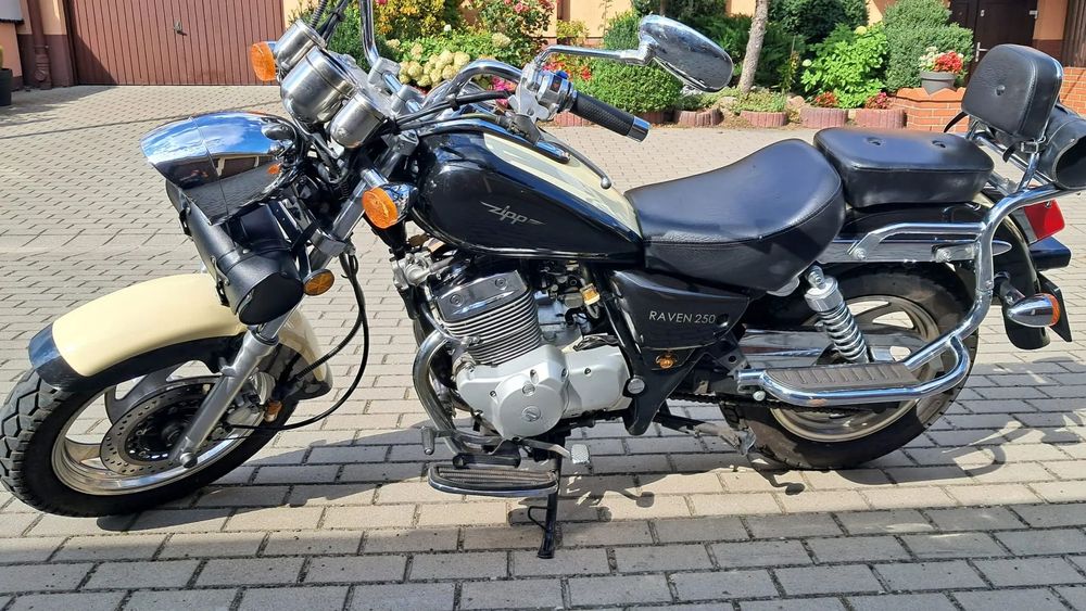 Zipp  Sprzedam motocykl Zipp LF250-4