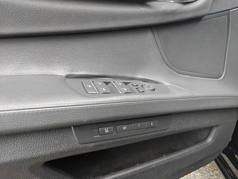 Продам BMW 7 series  Xdrive