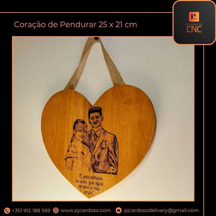 Coração de Pendurar Personalizado 25 x 21 cm