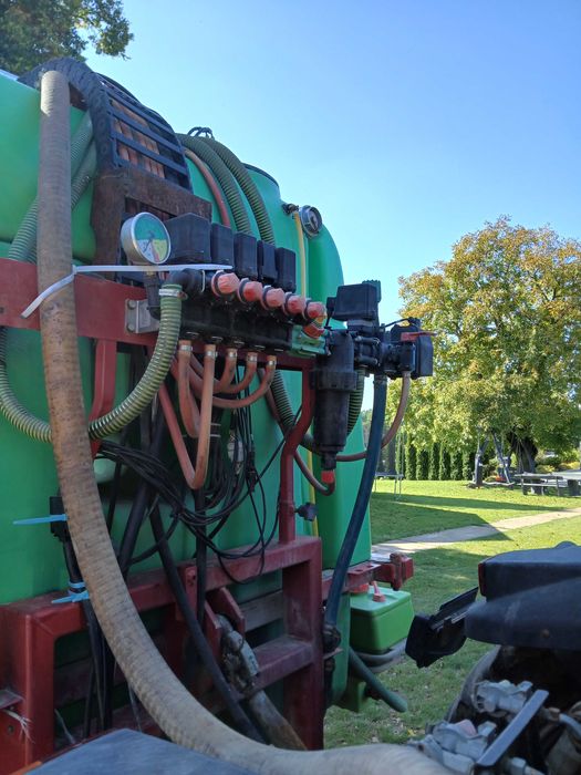 Opryskiwacz zawieszany Krukowiak Heros 1200l