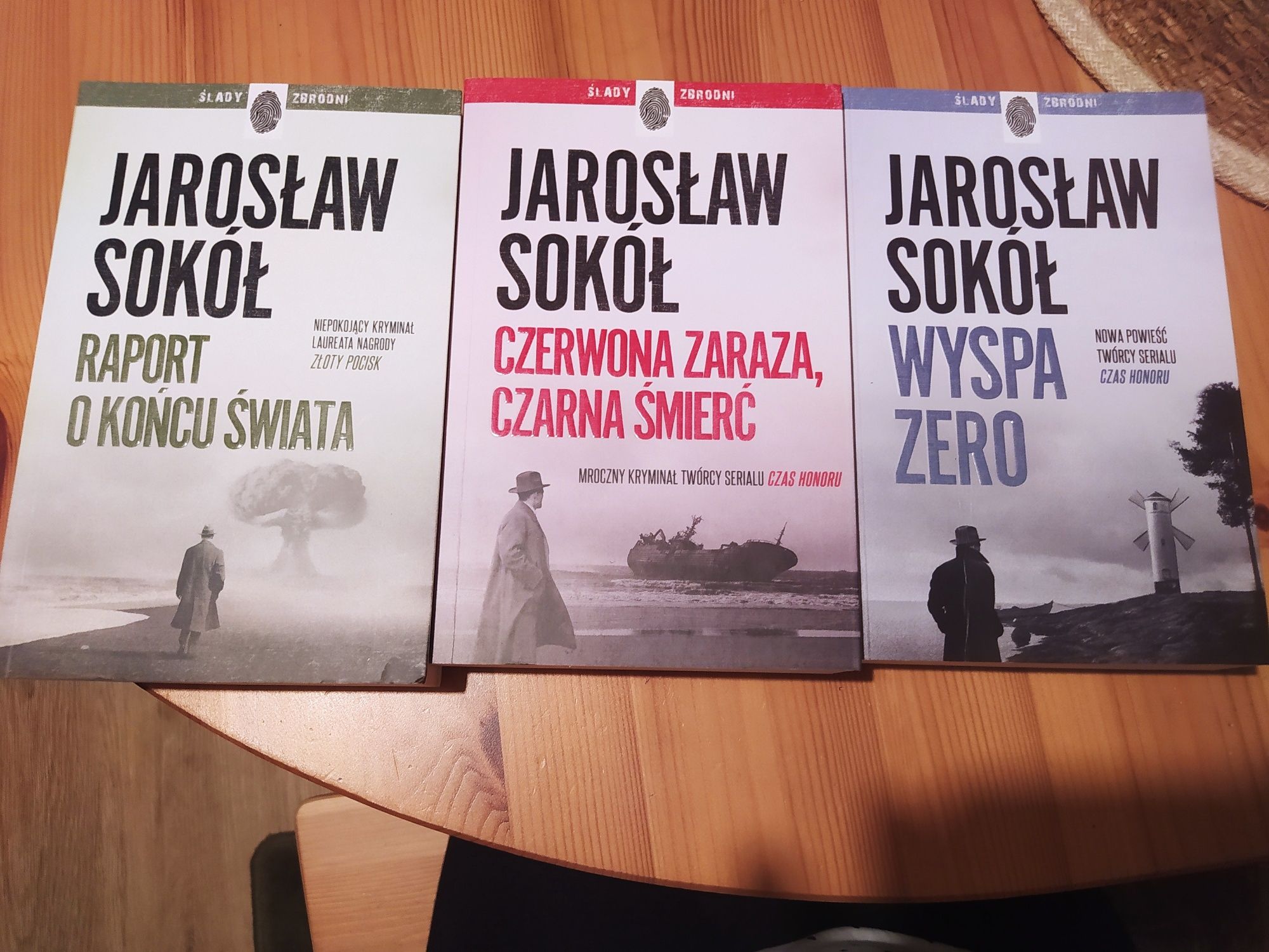 Jarosław Sokół seria:Wyspa Zero/Czerwona Zaraza /Raport o końcu świata