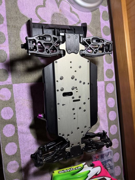 Xray XB8 Rc Buggy Chassi