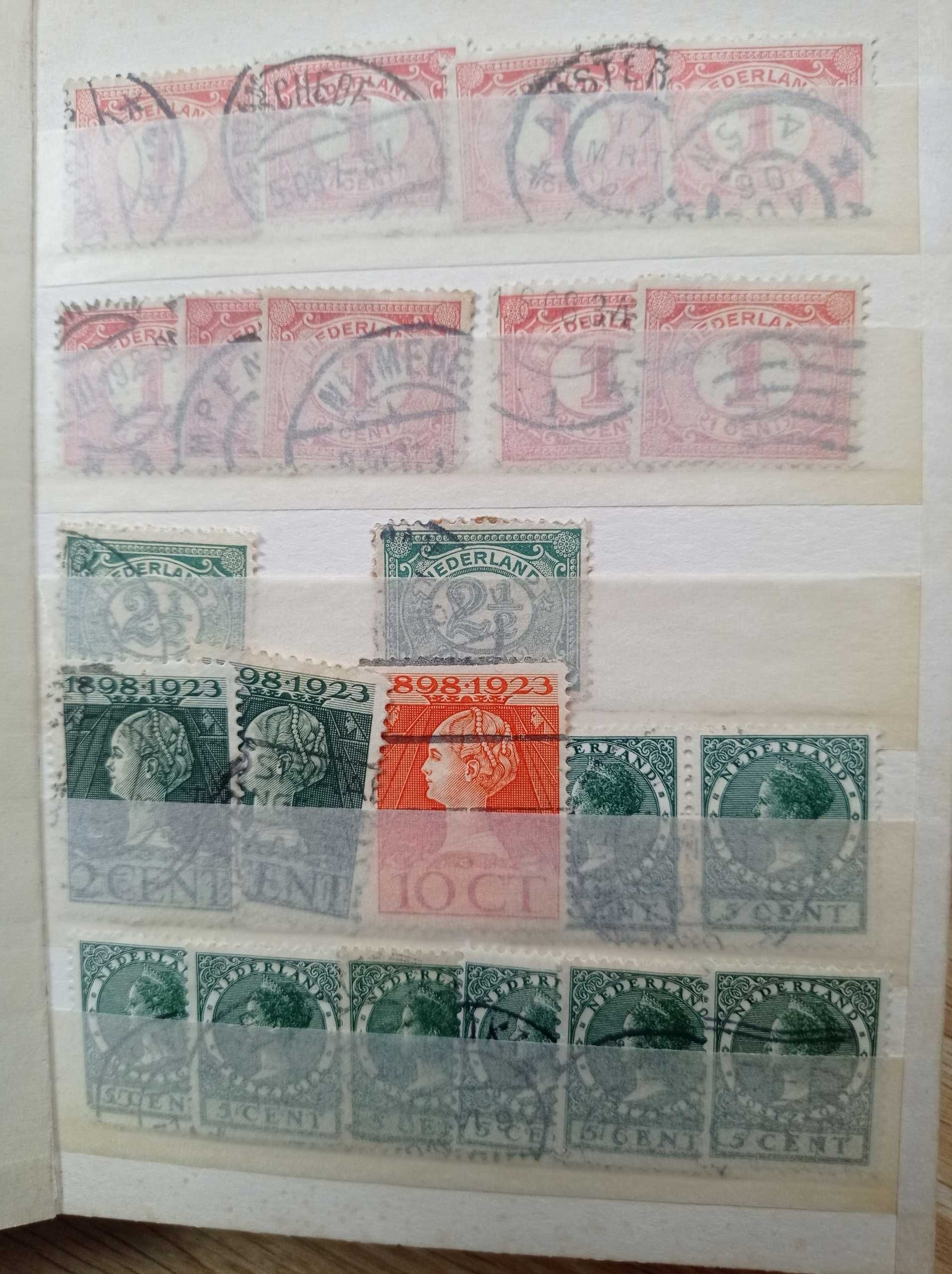 Znaczki pocztowe Holandia - 400 sztuk + klaser - (1/8)