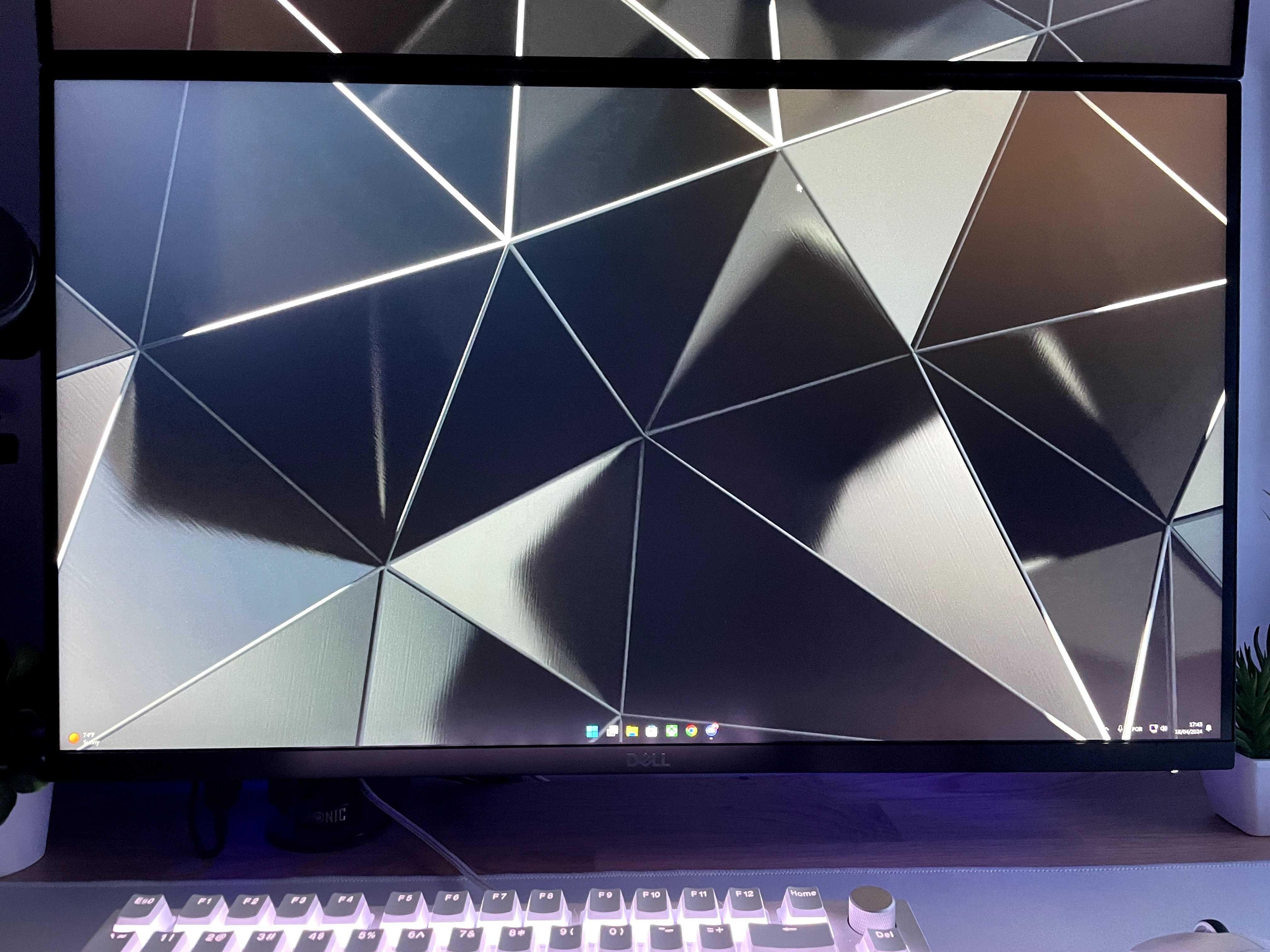 Monitor DELL 27”