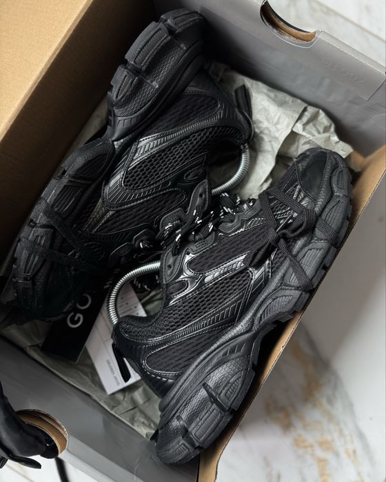 Balenciaga 39 3XL original black new runner off женские