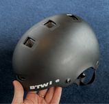 Kask czarny na łyżwy xs btwin decathlon rowerowy hulajnoga