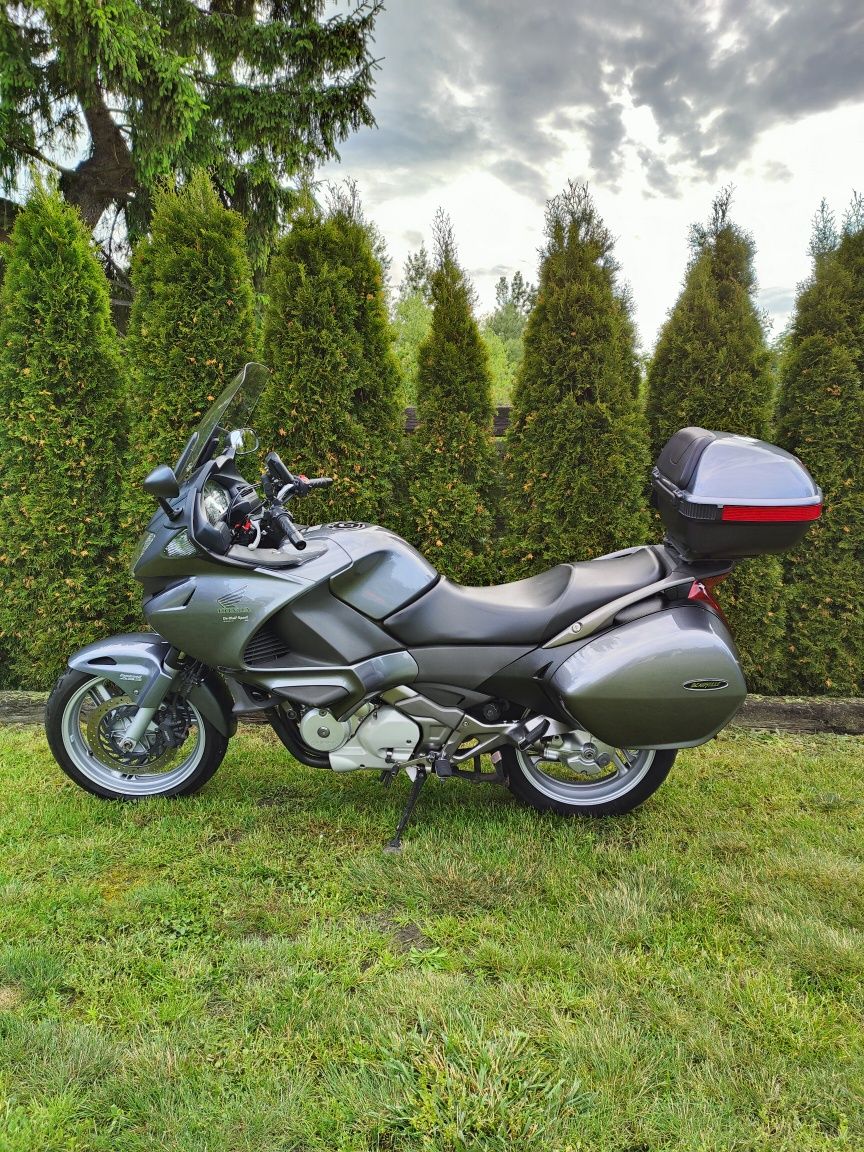 Honda Deauville NT700V