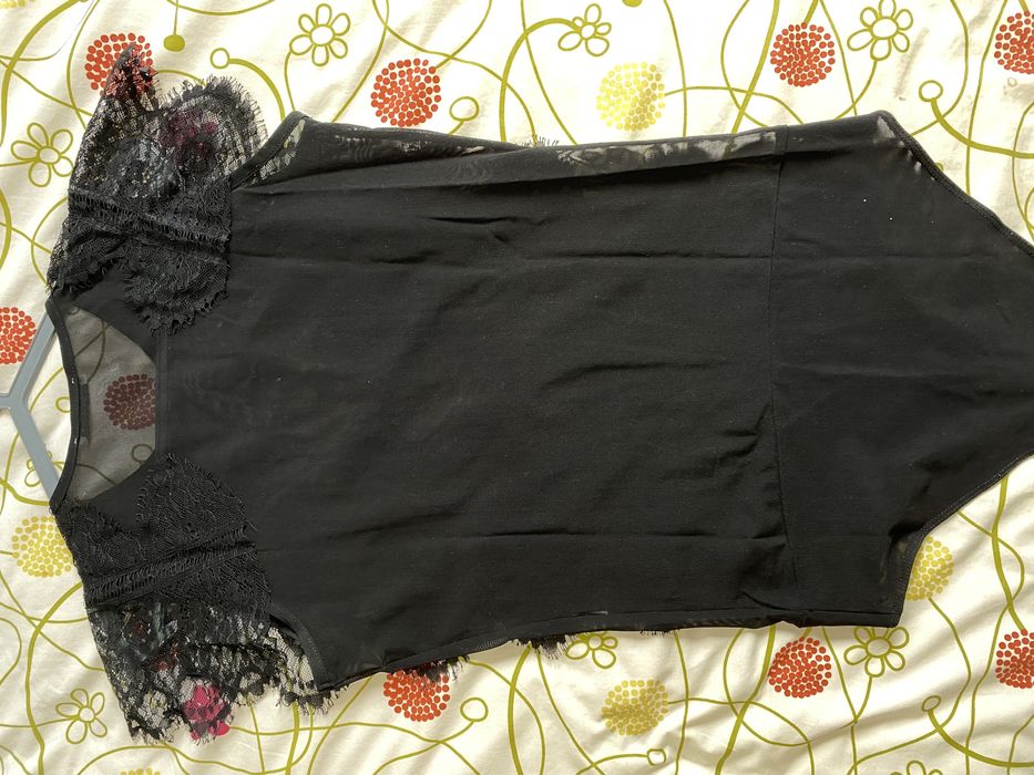 Body transparente com renda