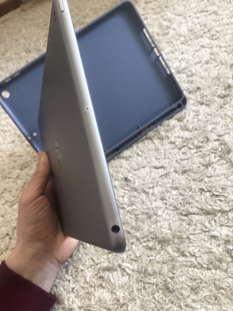 Планшет Apple ipad 6 32 Gb