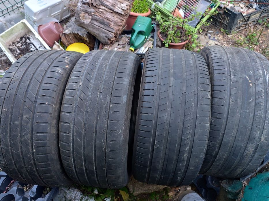 2 Pneus 255/50/19 e 2 pneus 285/50/19