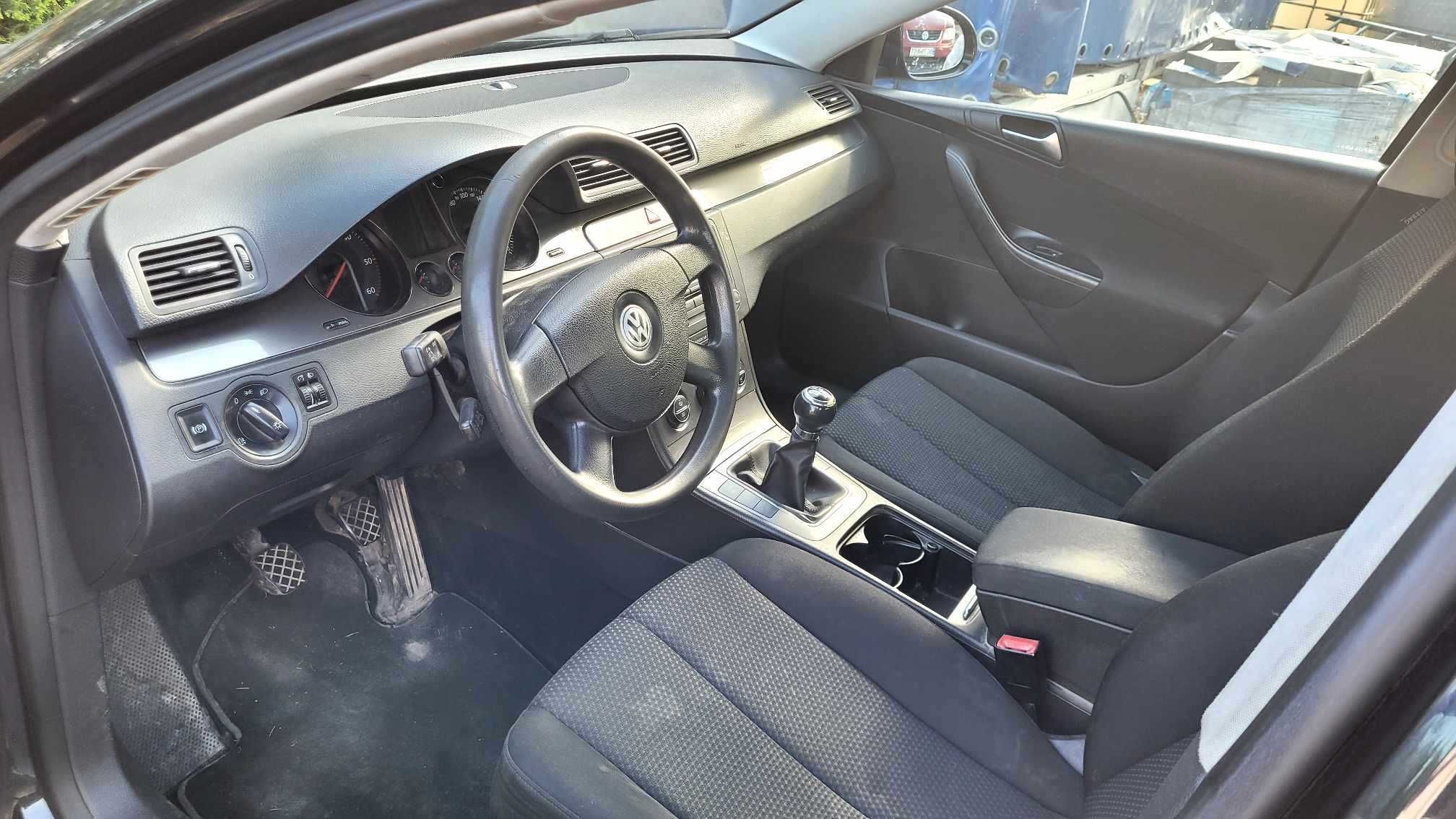 Passat 1.9 TDI 2008r Sedan Manual USZKODZONY SILNIK jeździ . Zapraszam