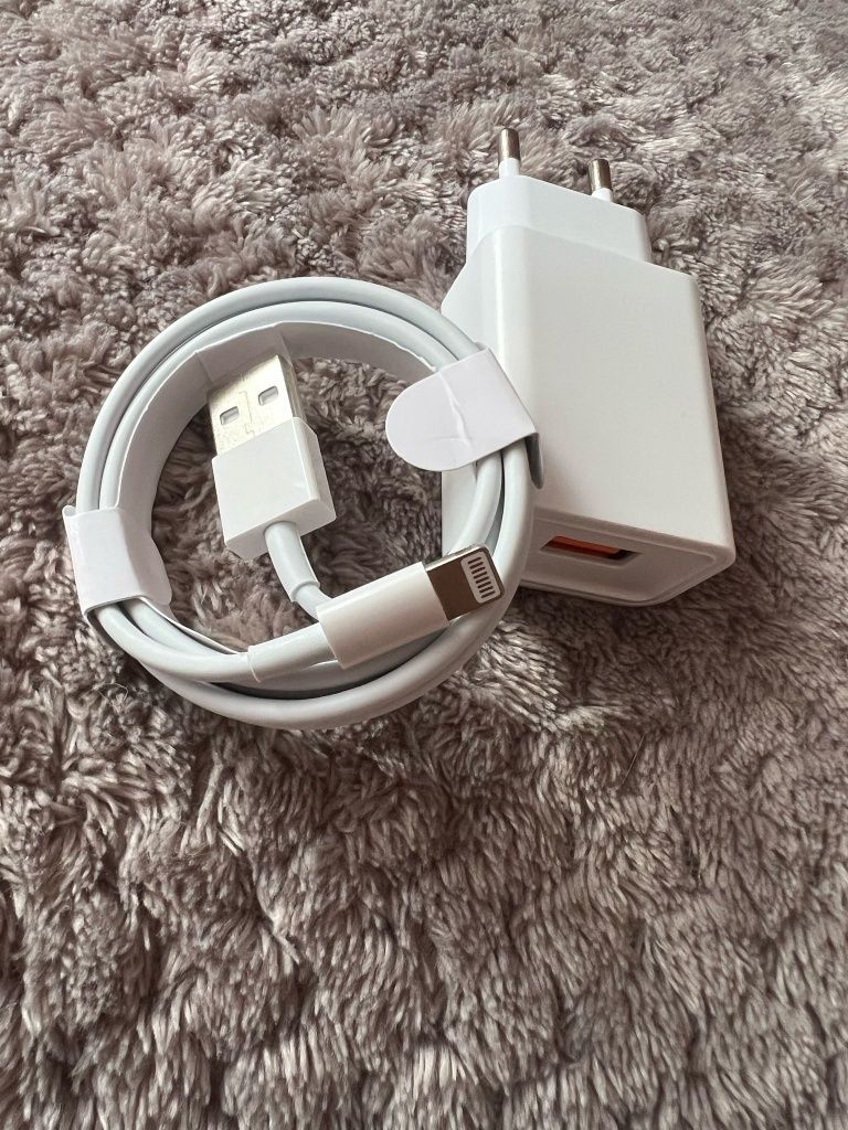 Ładowarka do iPhone + Kabel Lightning 2,4A – Nowa, Wysokiej Jakości!