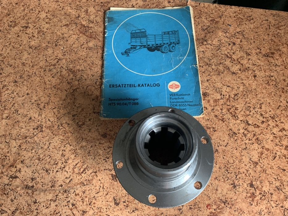 Piasta koła ślimakowego Fortschritt rozrzutnik obornika T088 T-088