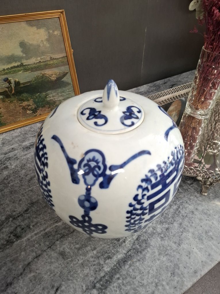 Pote Oriental em Porcelana - Estilo Chinês
Azul e Branco
