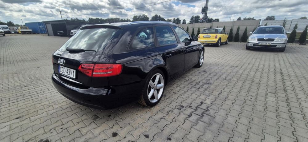 Audi A4 zarejestrowana  super stan s line