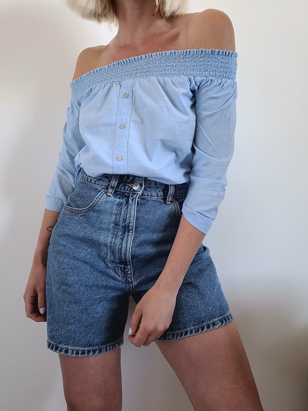 Niebieska koszula oversize boho odkryte ramiona guziki River Island