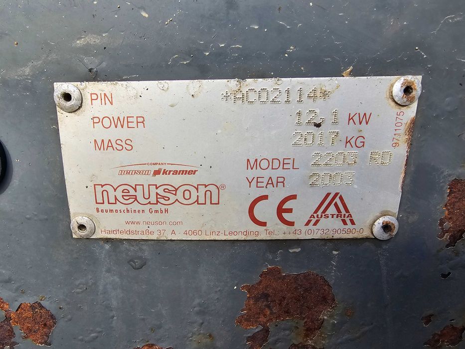 Mini Koparka Neuson 2203