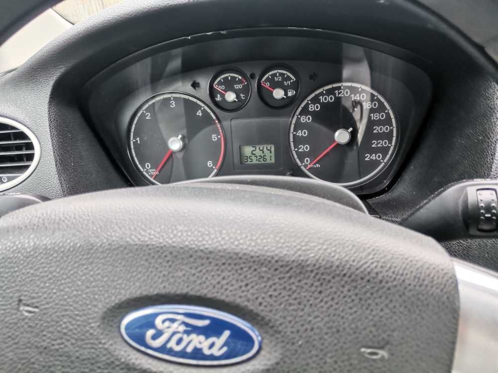 Ford Focus Hatchback MK2 1,6 TDi 2006 r