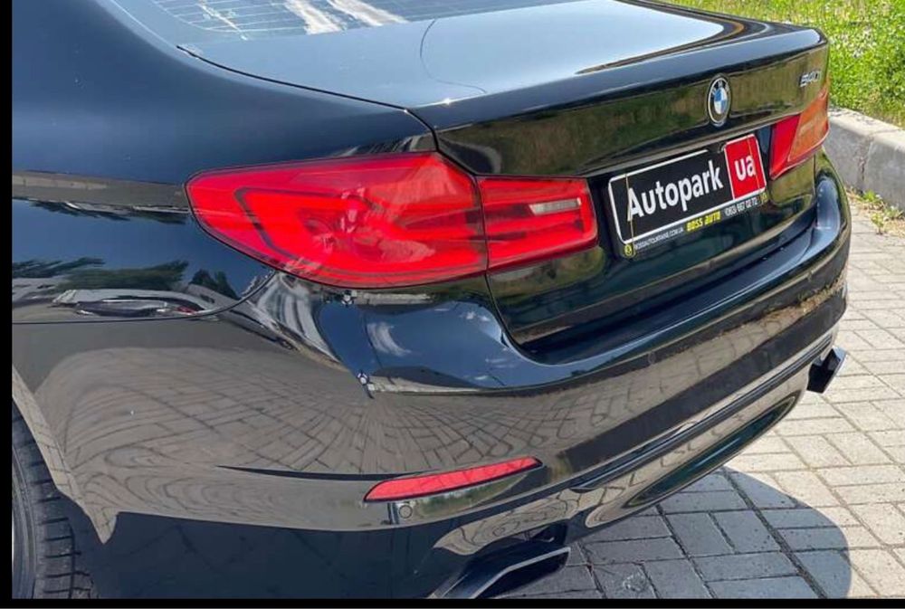 ПРОДАМ задний бампер BMW G30 2018 Спорт Лайн,состояние идеальное