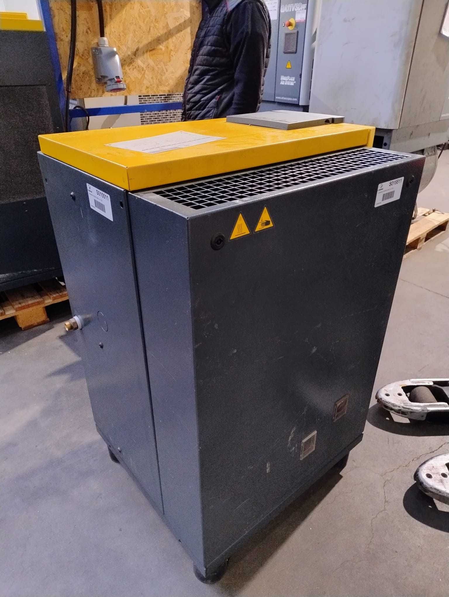SPRAWNA!!! Sprężarka śrubowa KAESER SM12 7,5kW 1,2m3/min S015511