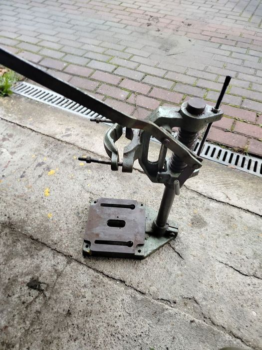 Masywny stojak do wiertarki 15 kg