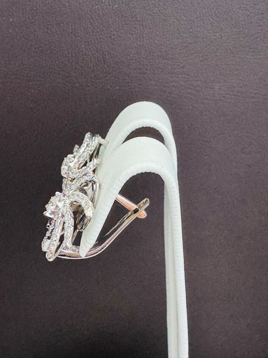 Сережки з діамантами