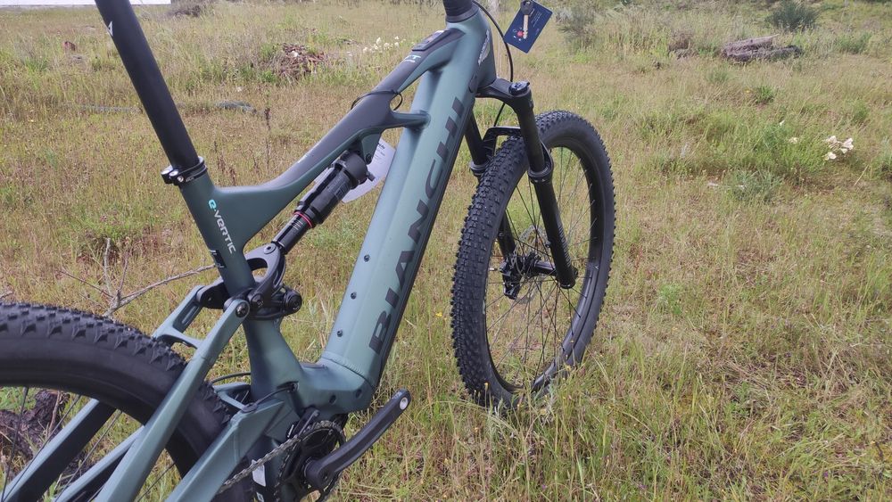 Nova E-Bike Bianchi Vertic FX Type