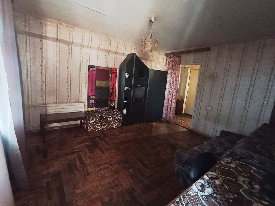 2к. квартира в центрі міста. Р-н Глінки.