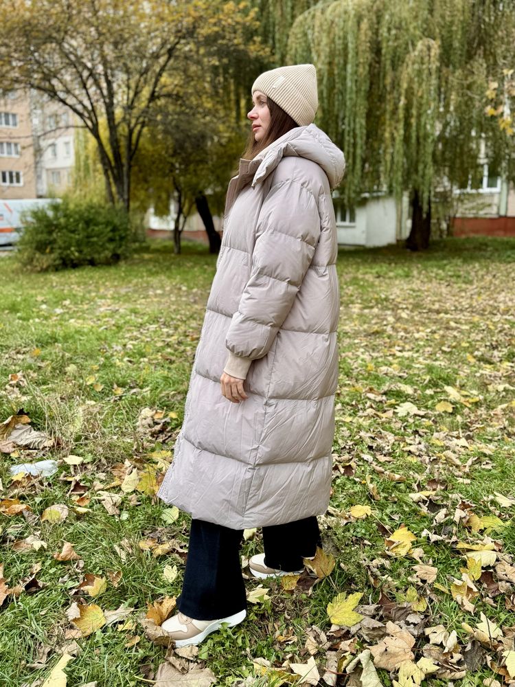 Зимова жіноча довга куртка пуховик бежева L XL оверсайз стильна
