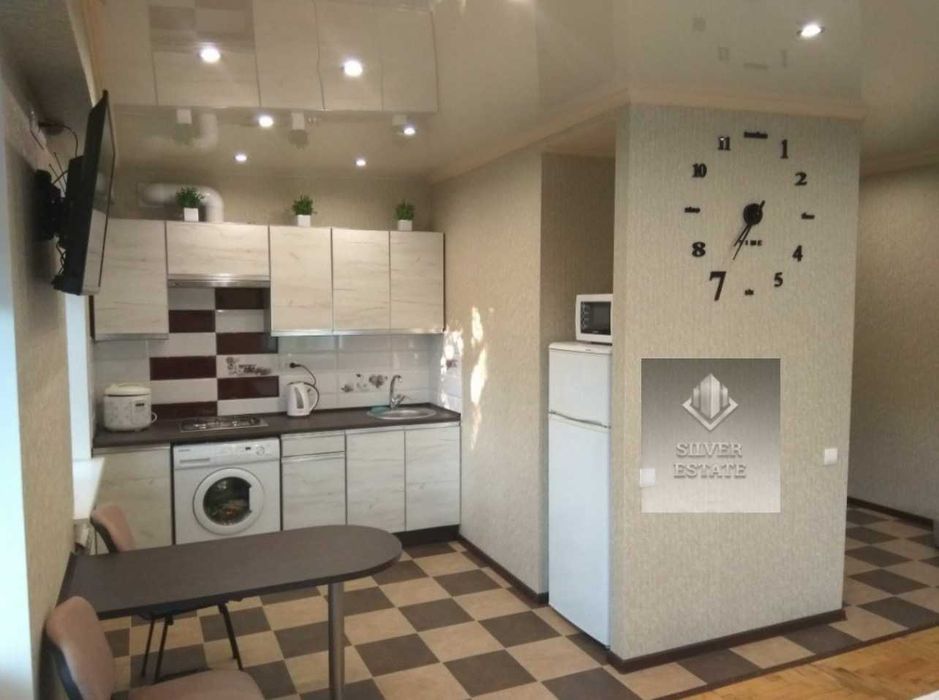 Сучасна 1к квартира в центрі міста.