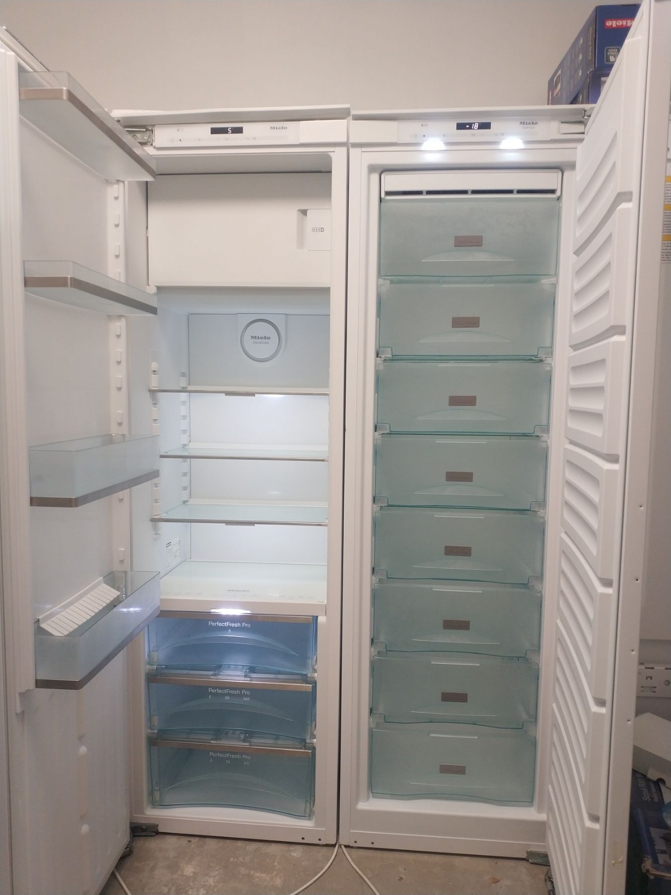 Встраиваемая холодильная и морозильная камера Miele Side-by-Side