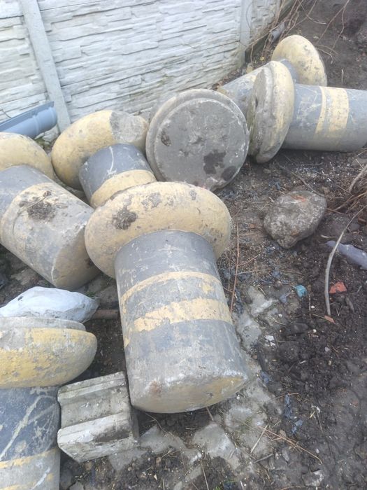 Słupki betonowe oddam za darmo