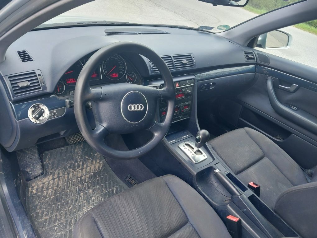 Audi a4 b6 2.0 benzyna 130km ALT 198 tys przebiegu