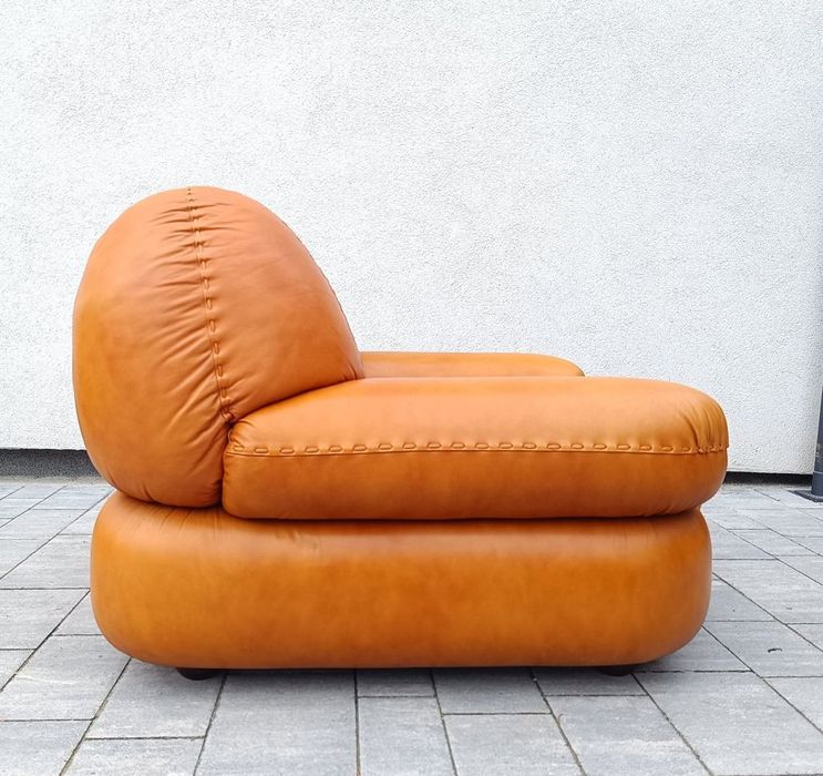 Sofa i fotele Mobil Girgi, design Sapporo, Włochy lata 70