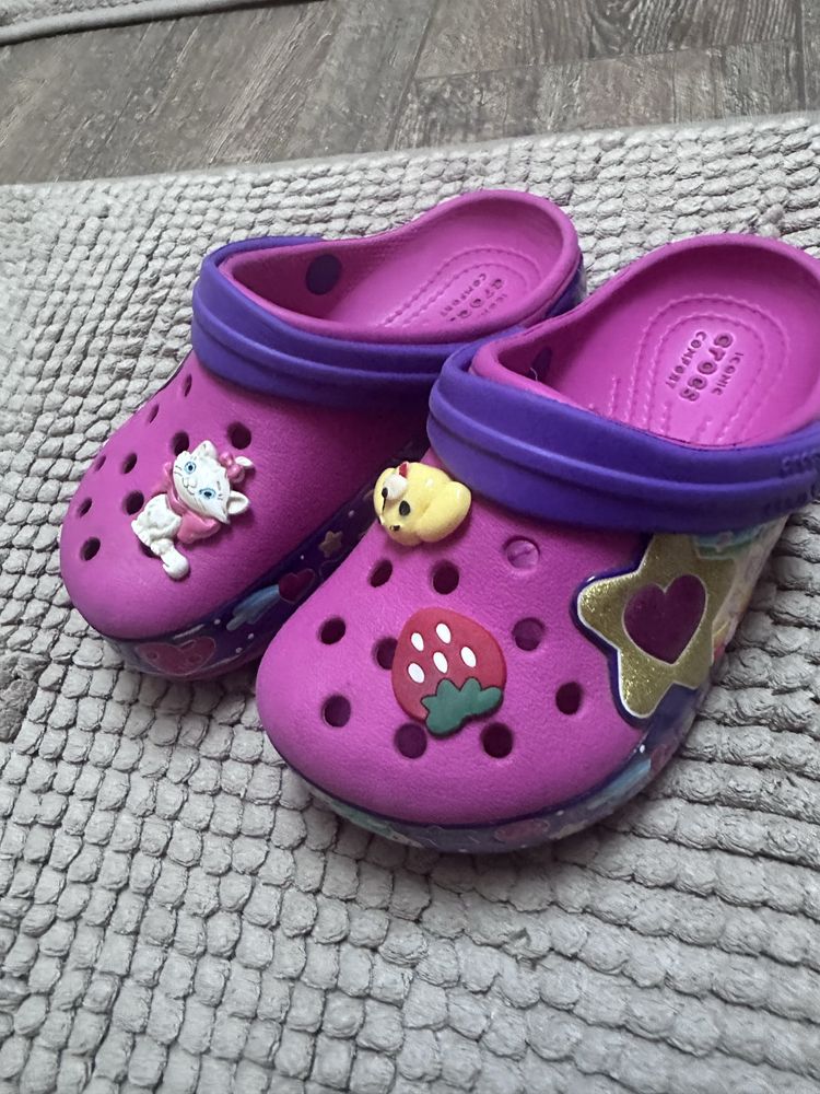 Crocs c8 для дівчинки