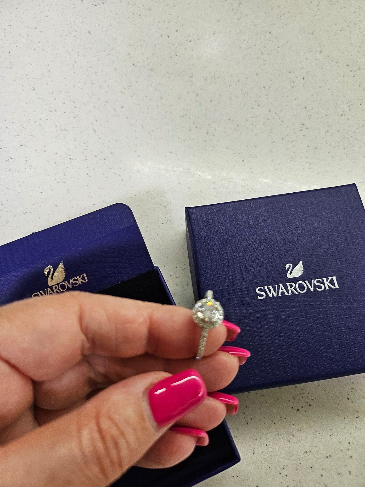 Набір прикрас Swarovski сережки та каблучка