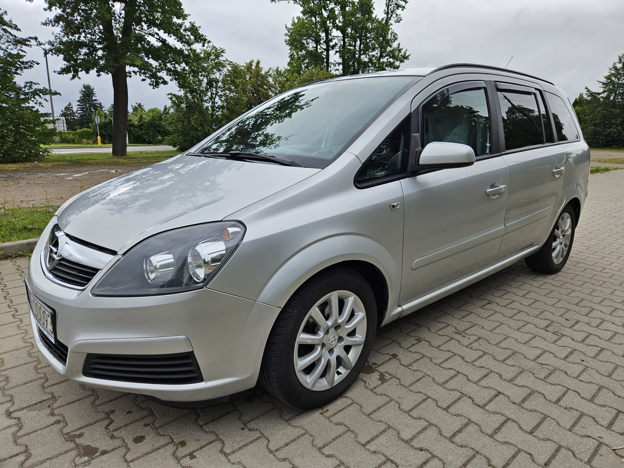 Opel Zafira 1.8 benz.+gaz, 2007r. 7 osobowy, ekonomiczny