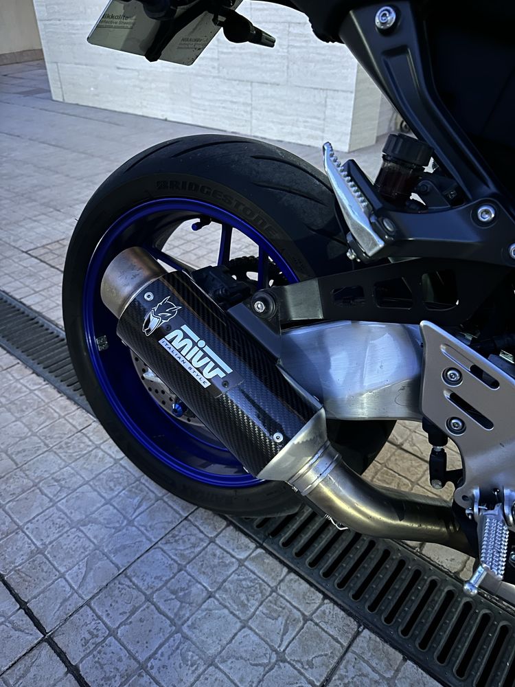ESCAPE MIVV GP PRO YAMAHA MT-09 2021 a 2023 Gen 3