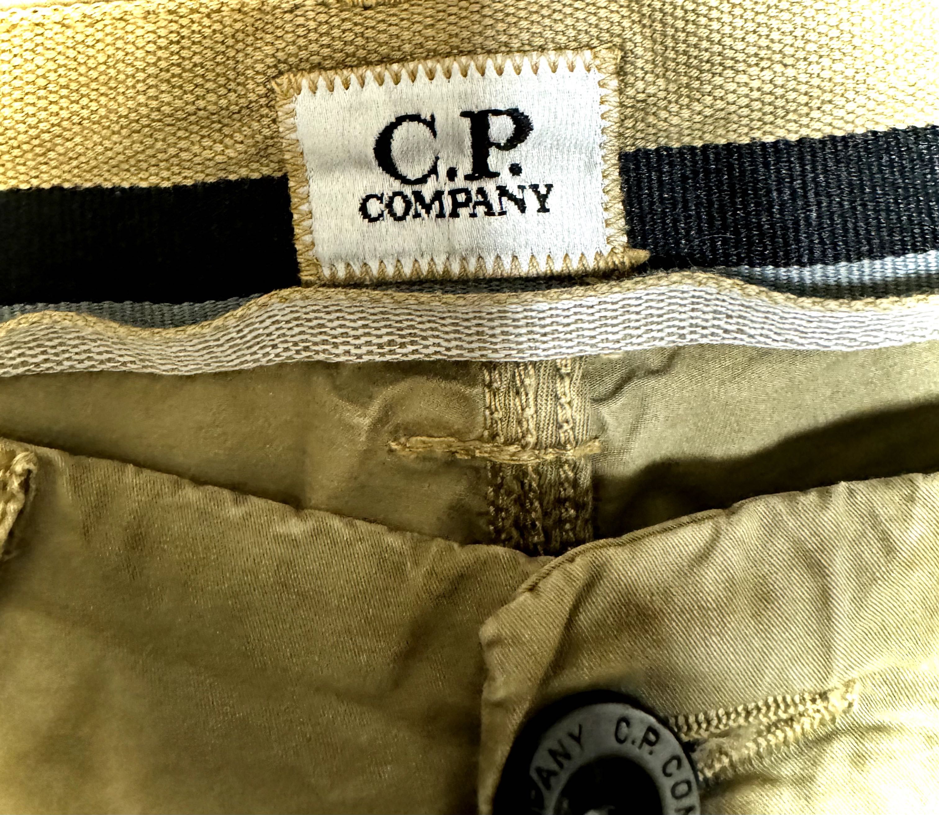 Штани C.P. Company.
