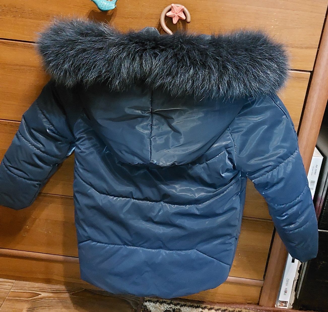 Зимняя куртка, курточка на девочку, на 3,4 года. + штаны комбез