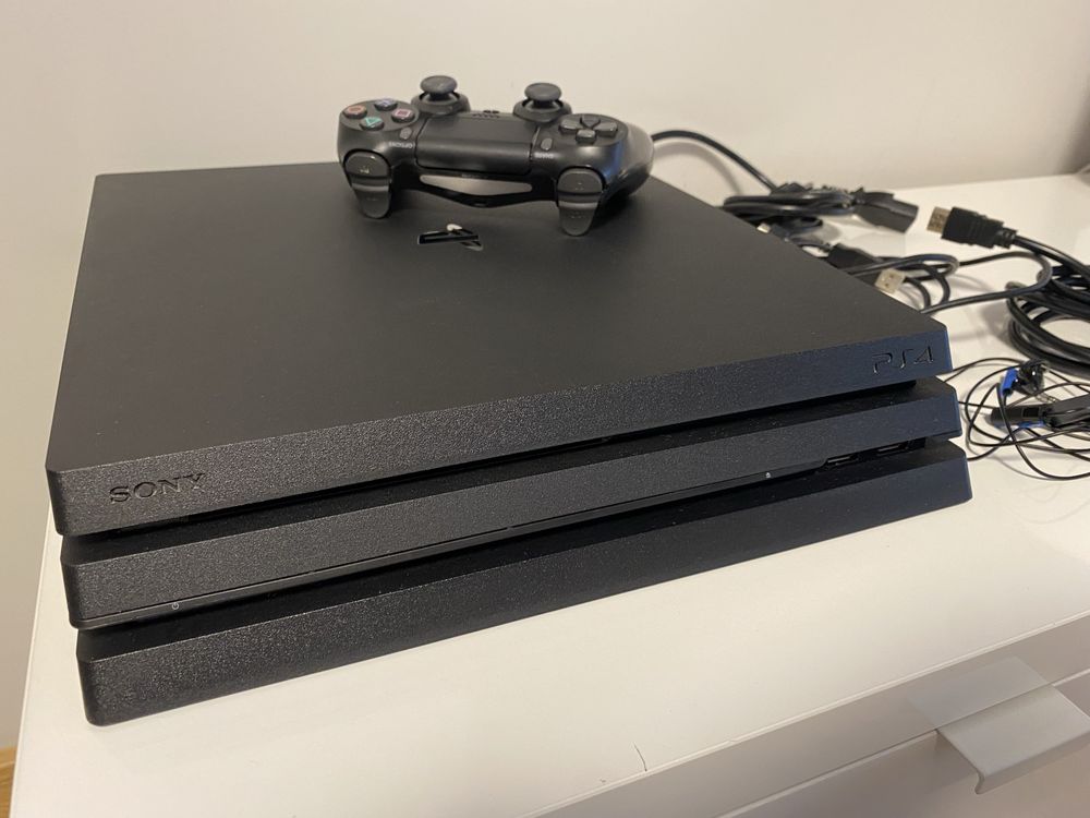Sony PlayStation 4 Pro 1 tb 70-71xx Black отличное состояние