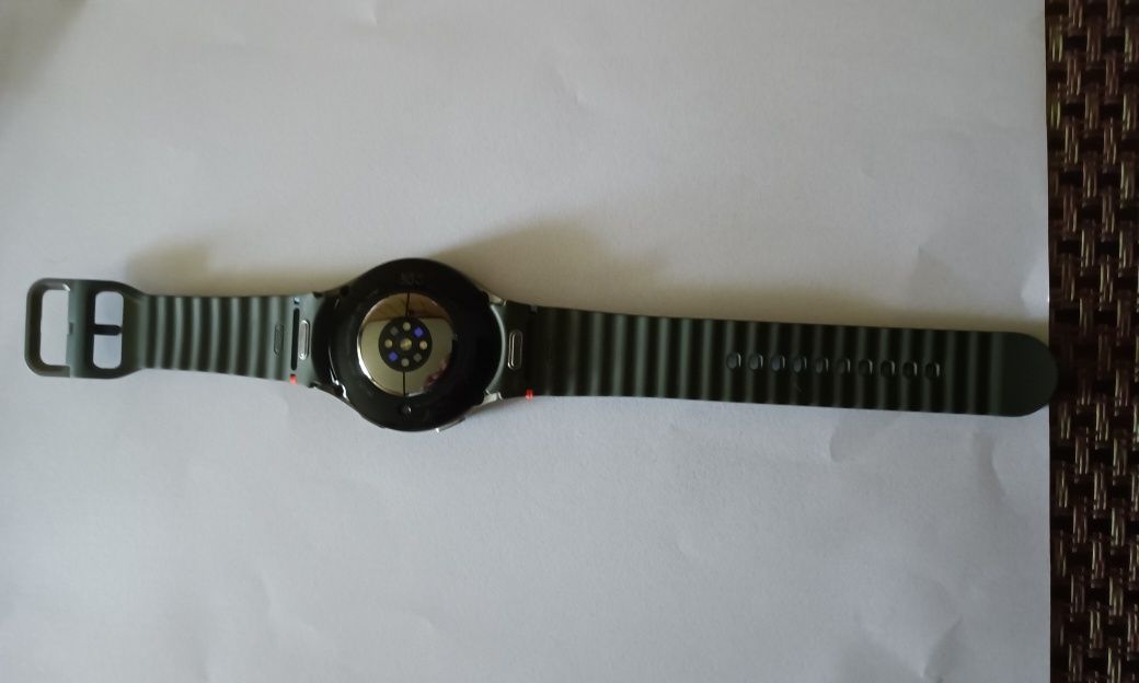 Galaxy watch 7 na gwarancji.