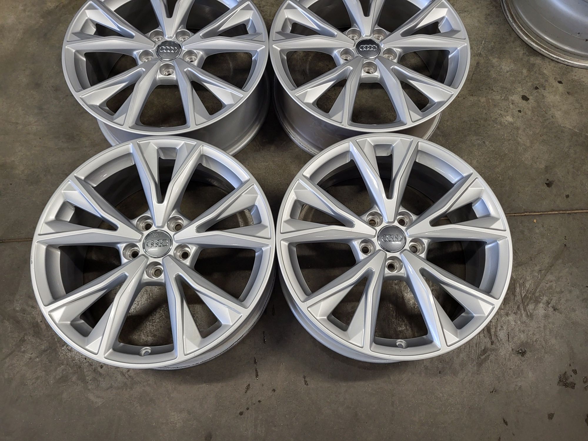 Alufelgi 18" 5x112 ET43 Audi Q2 Q3 A3 8V 8L S-Line ! A6 C6 A4 B7 B6 !