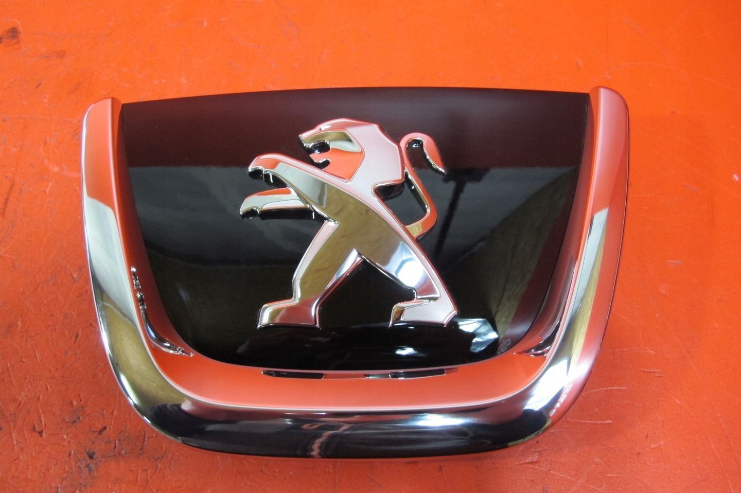 PEUGEOT 308 I T7 LIFT 11- LOGO ENBLEMAT ZNACZEK PRZÓD AA3563161300