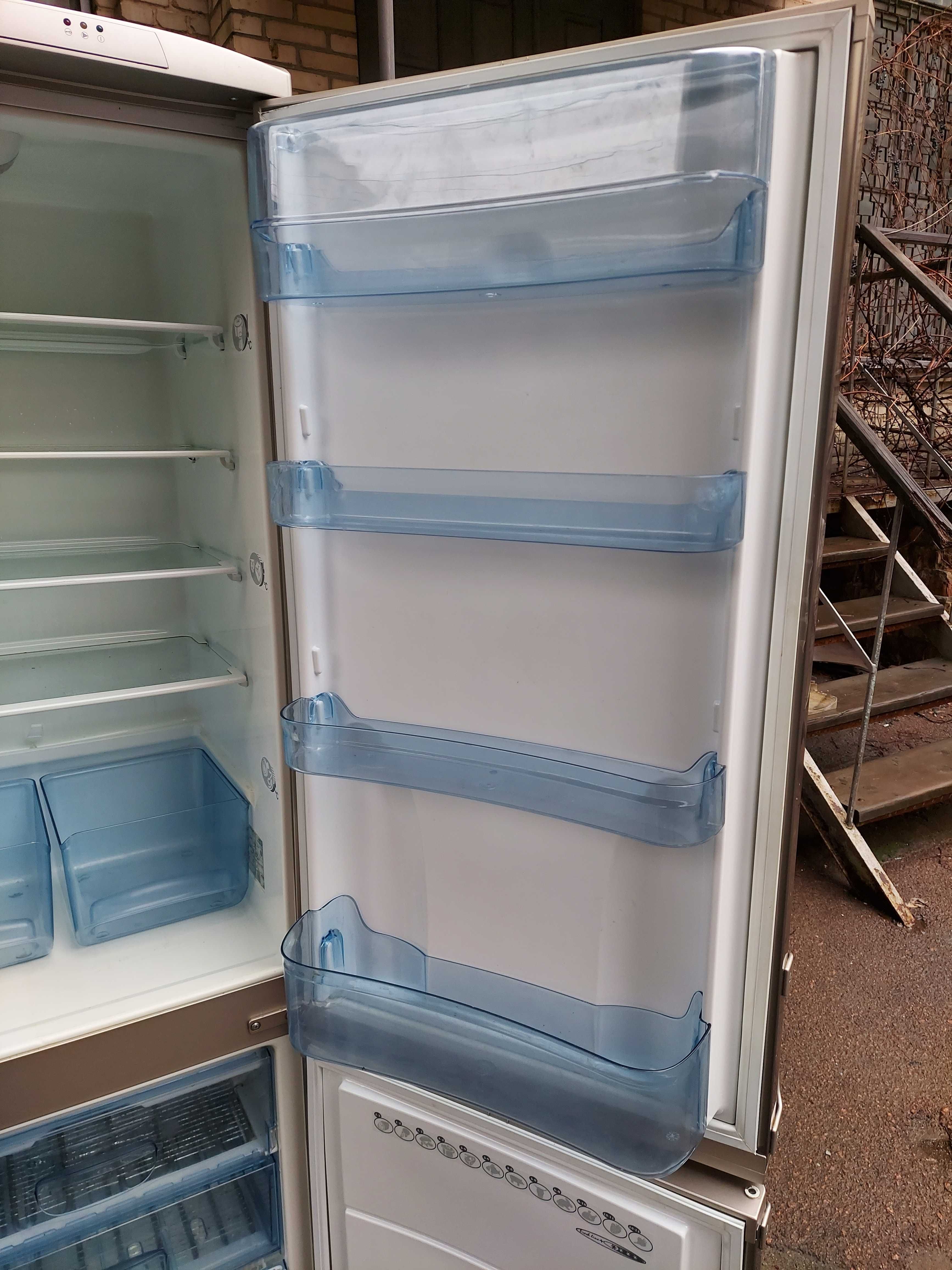 Холодильник Hansa FK323 простий - надійний, гарантія, доставка.