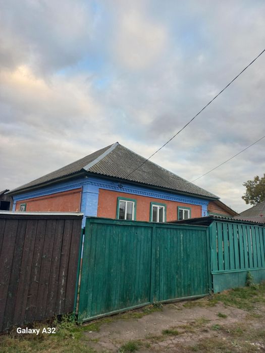 Продаю добротний будинок