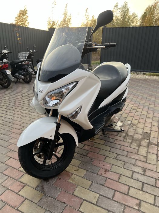 скутер Suzuki Burgman 200 без пробігу по Україні з Японії