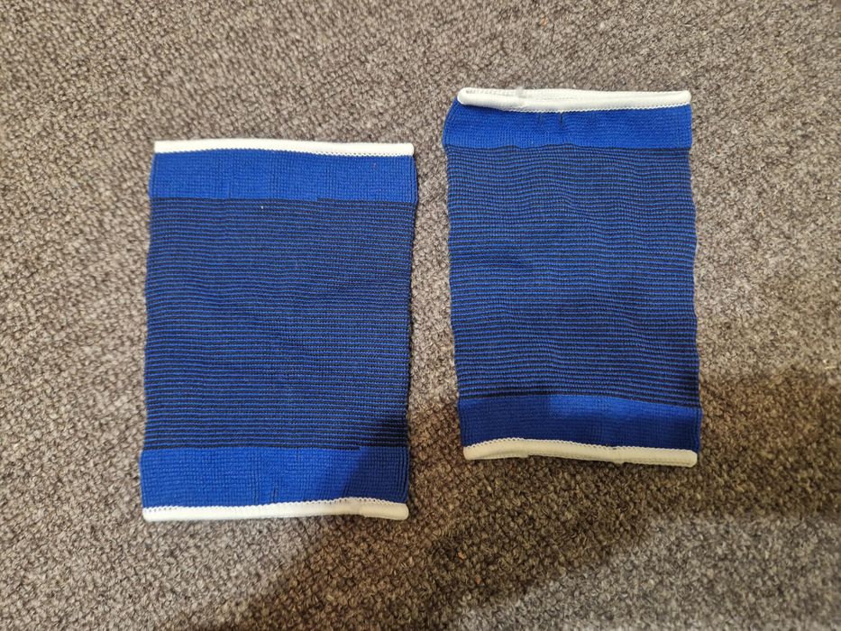 Zestaw opasek elastycznych na kolana lewe i prawe